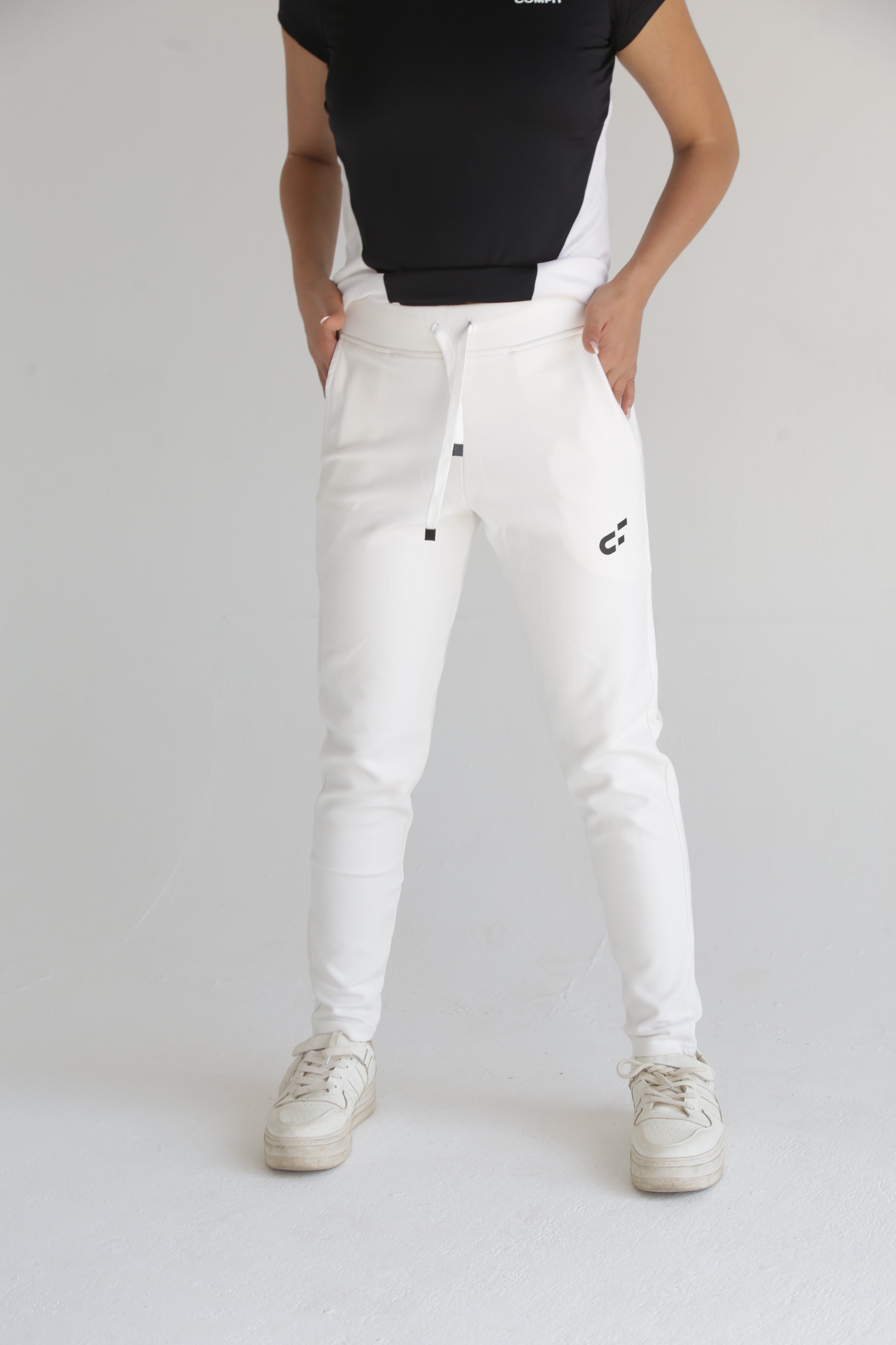 JOGGER PANTS