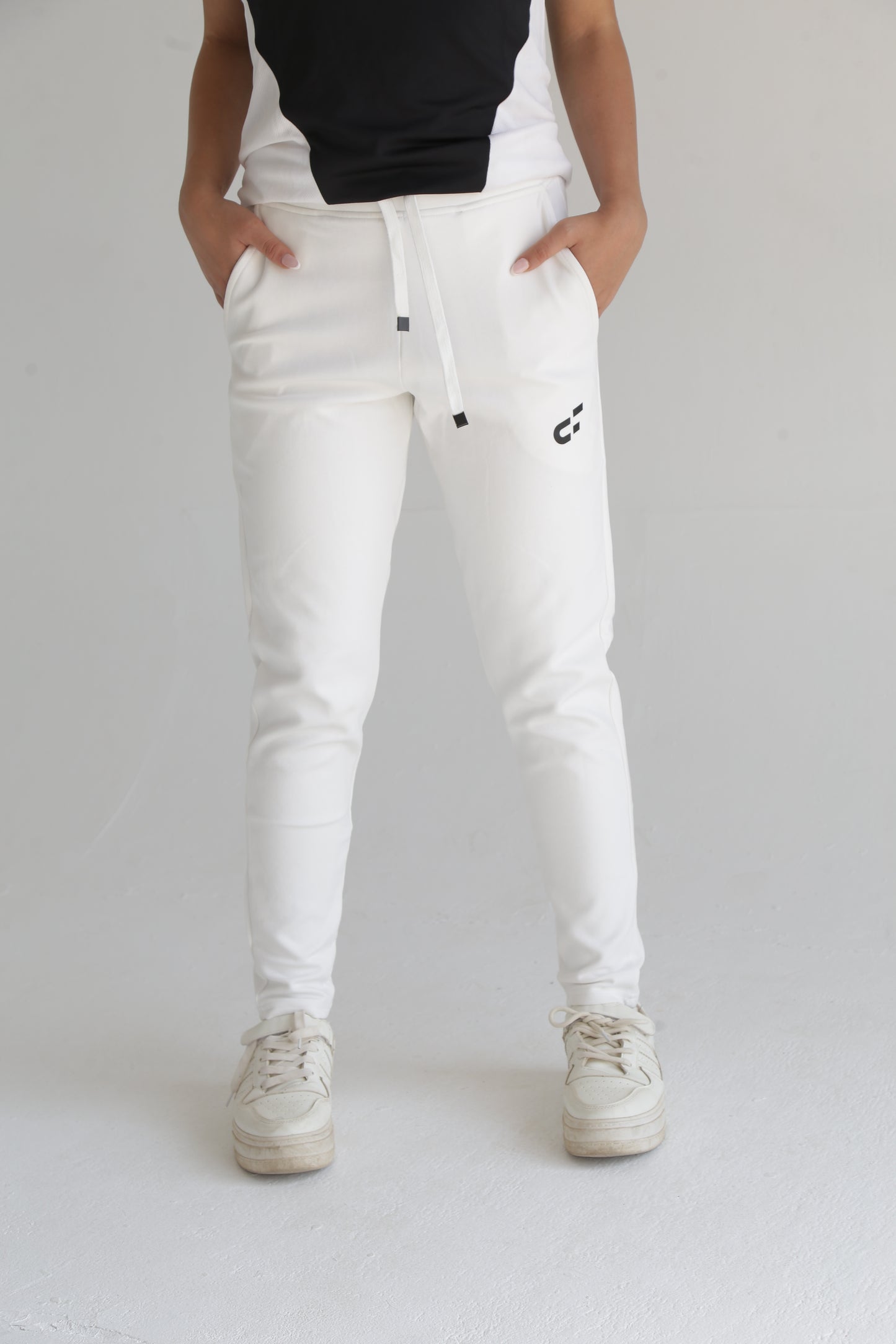 JOGGER PANTS