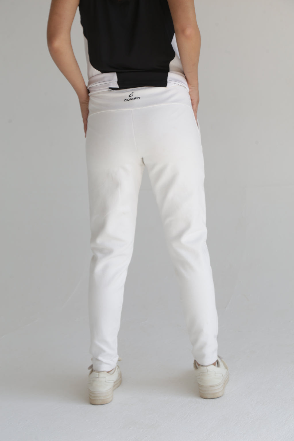 JOGGER PANTS