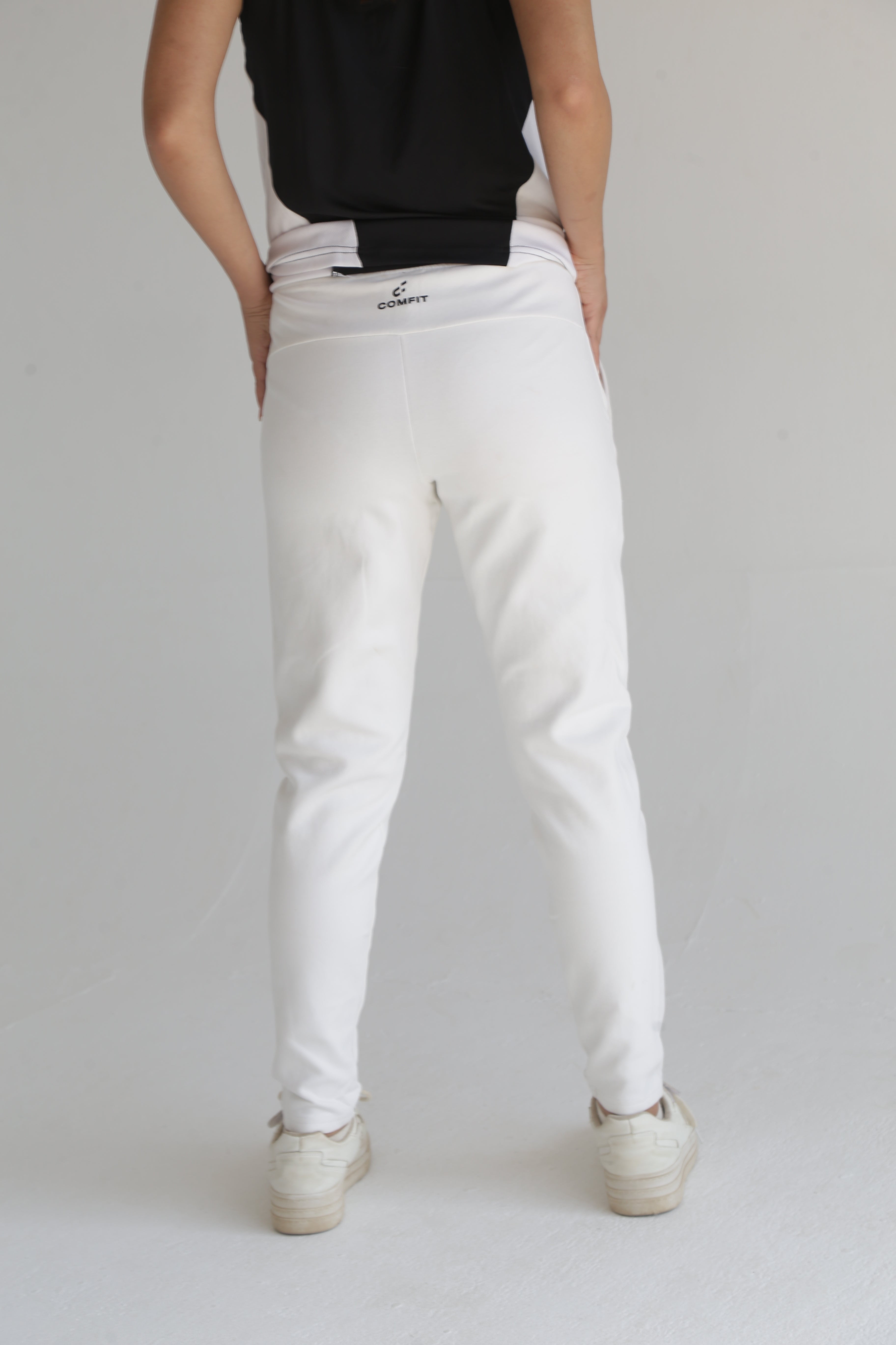 JOGGER PANTS