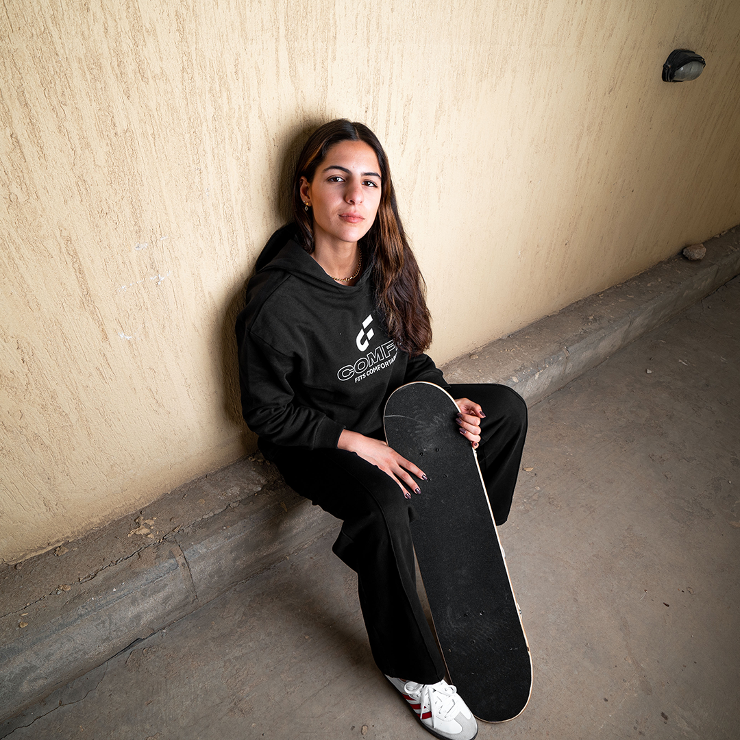 FEMALE OVER SIZED BLACK COMFIT HOODIE