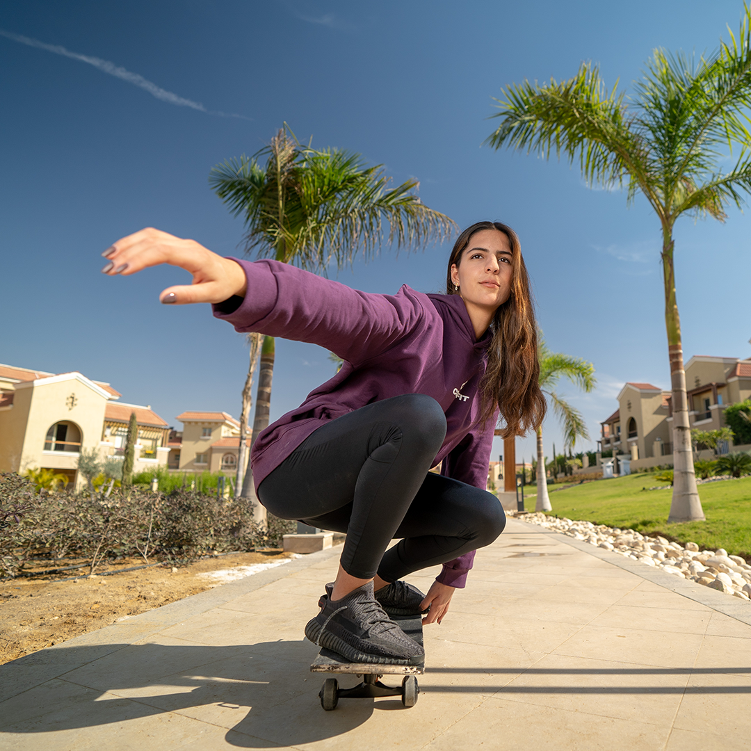 OVER SIZED FEMALE COMFIT HOODIE